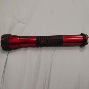 Snap-on Tools 2 D Cell Flashlight red anodized aluminum and rubber grips 13"